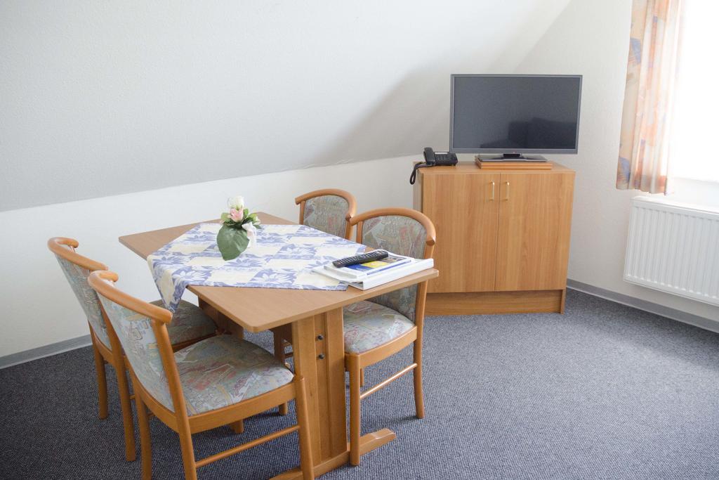 Zum Wikinger Otel Neßmersiel Dış mekan fotoğraf