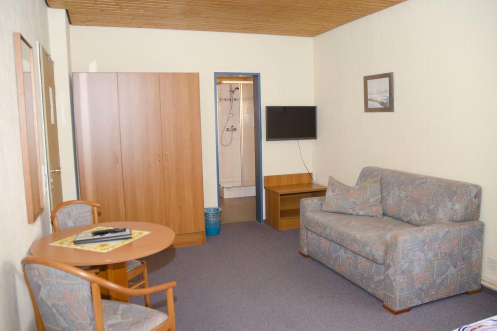 Zum Wikinger Otel Neßmersiel Oda fotoğraf