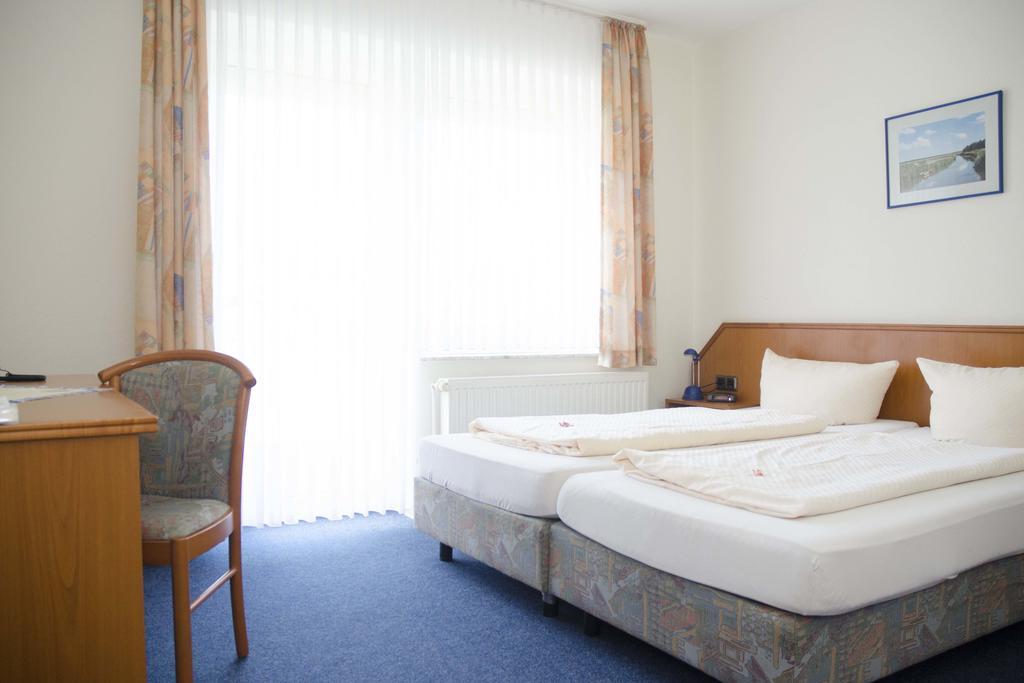 Zum Wikinger Otel Neßmersiel Oda fotoğraf